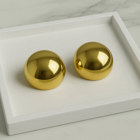 Aretes Topos Sun Dorado con baño de oro 24K y acabado espejo

