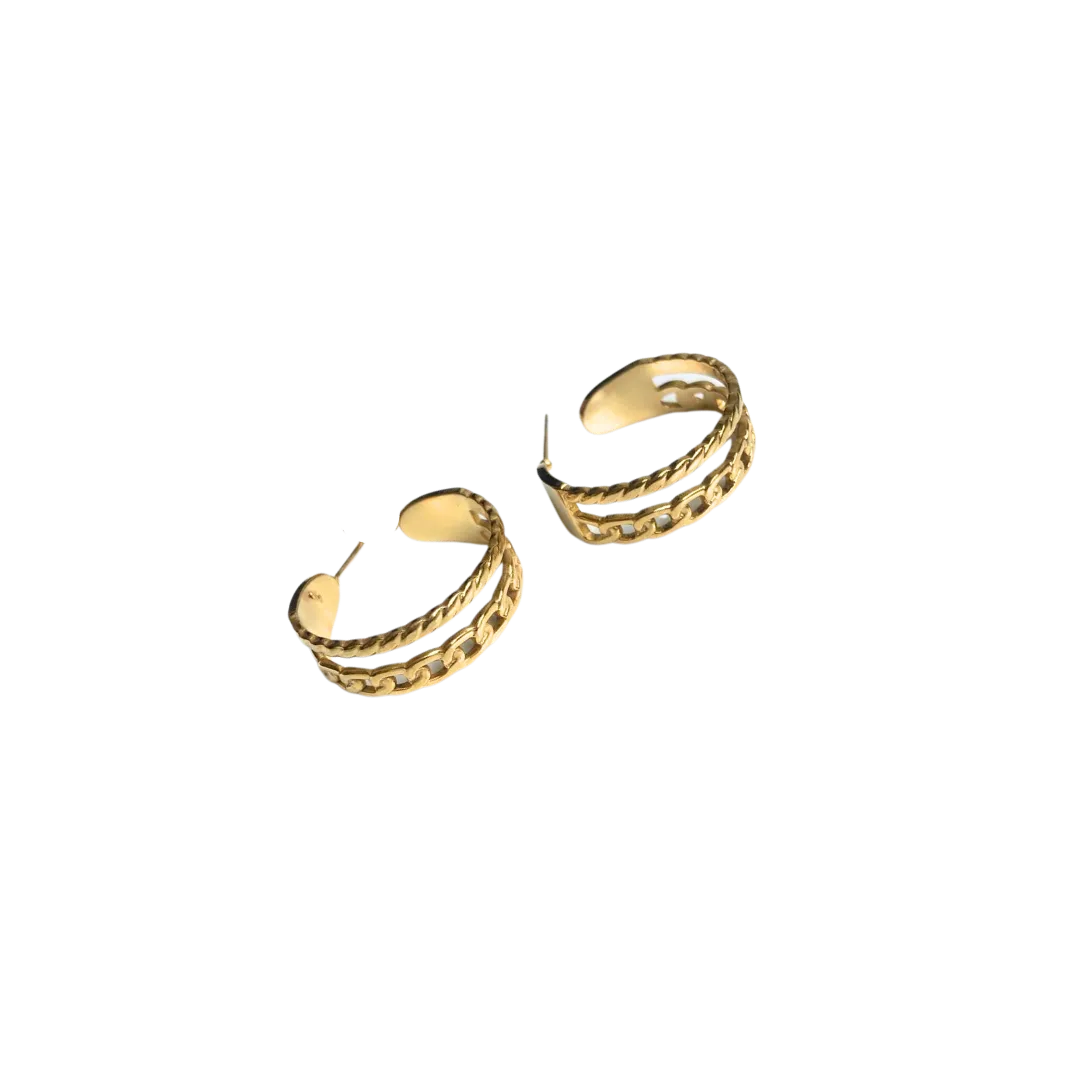 Accesorios dorados tipo candonga para looks elegantes o diarios

