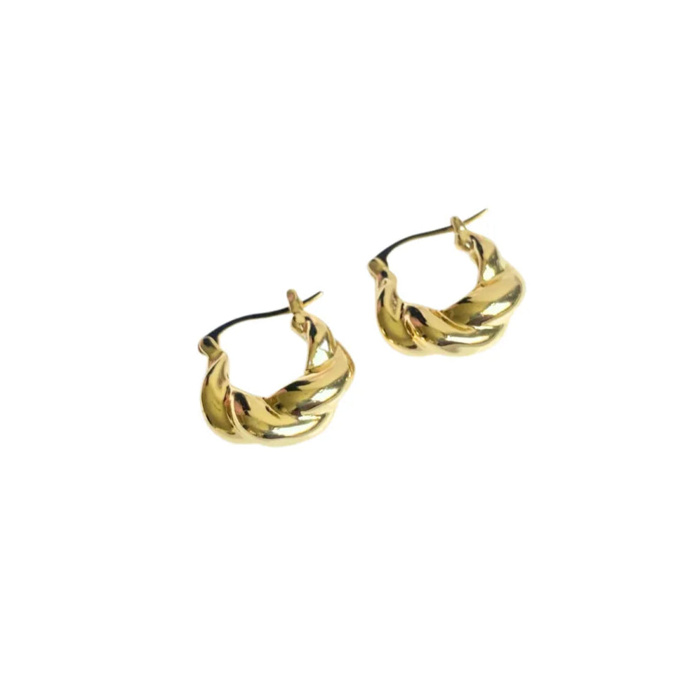 Accesorios de moda para mujer con acabado dorado y estilo compacto

