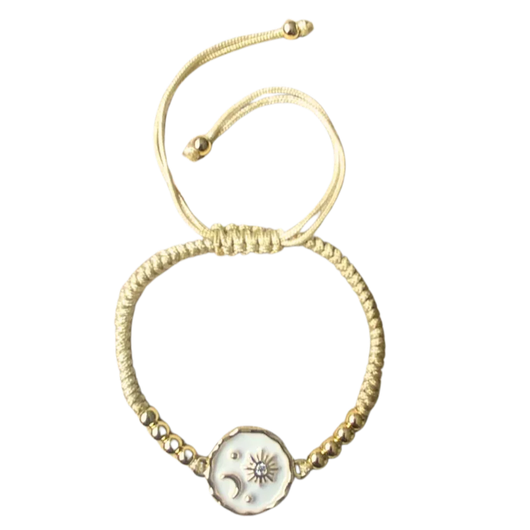 Pulsera tejida con dije de sol y luna dorado, Accesorios finos mujer, envíos a todo el país.
